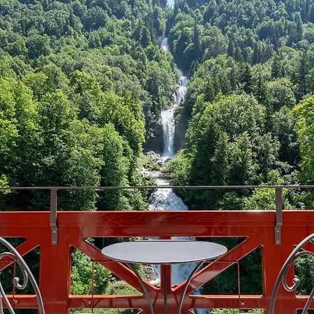 Отель Grandhotel Giessbach 4*