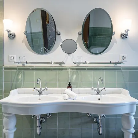 Отель Grandhotel Giessbach Бриенц